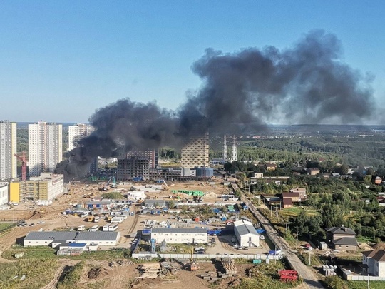 🗣В МЧС уточнили, что в Анкудиновском парке загорелся мусор, а не..