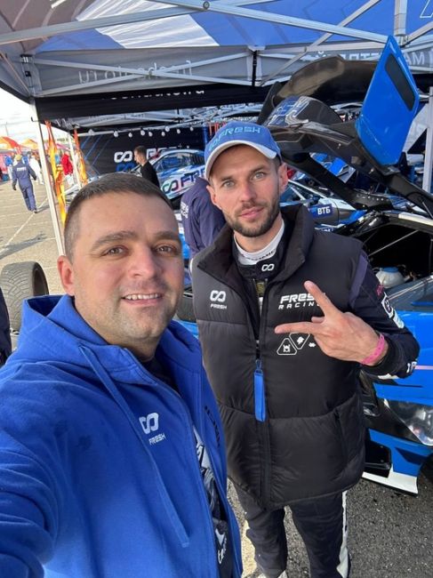 Красноярский пилот Дамир Идиятулин, выступающий за команду FRESH RACING, стал вице-чемпионом "RDS GP 2024"! 🎉  На VII..