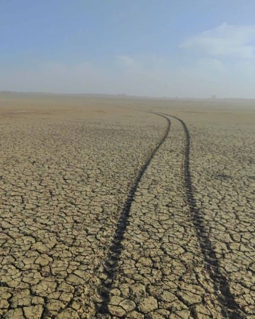 🏜Картинка будто из фильма: так сейчас выглядит Краснодарское водохранилище  Из-за засухи часть..