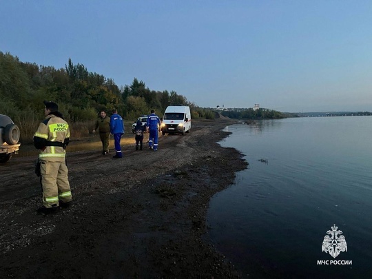 ⚡⚡⚡Прицеп утащил авто с малышом в воду в Башкирии 
Спасатели разыскивают мальчика. Первые подробности:..