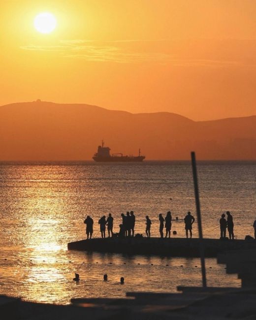 Бархатный (или еще не очень😁) сезон в Кабардинке 🌅  Фото..