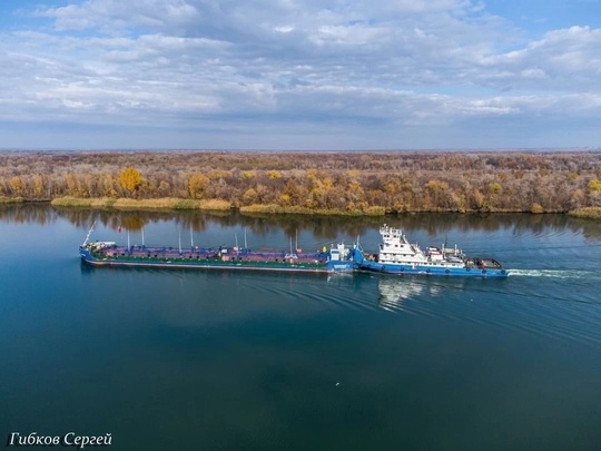 Современная набережная Дона в станице Романовской украшена скульптурой «Сфера любви», ротондой, пушками и..