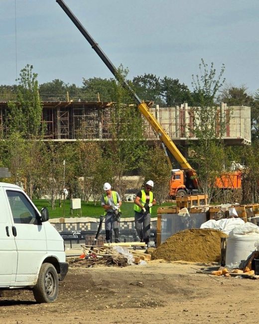 Появились новые фото со стройки Парка облаков в Краснодаре.  Вы только посмотрите на этот..