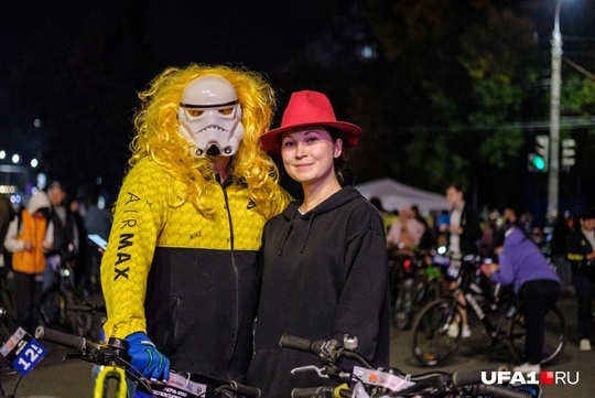 🚴‍♂ «Ночь тысячи велосипедистов» в Уфе 
😍Любители велосипедов проехались колонной от Машиностроителей..