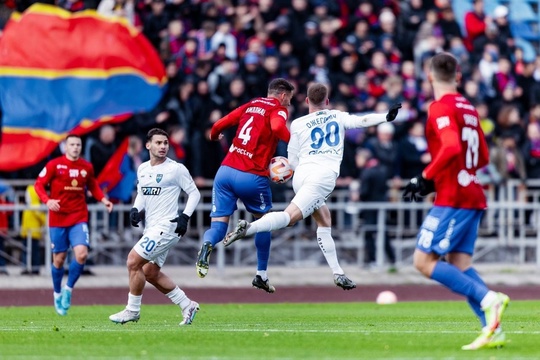 ⚽ Большие спортивные выходные ждут нижегородцев!  18, 19 и 20 октября болеем за любимые команды. В программе..