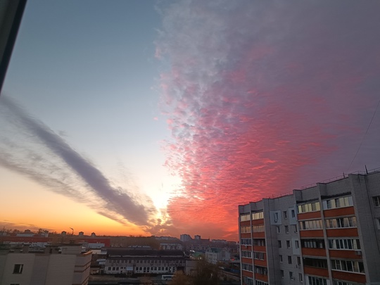 💙 Сегодня был невероятный закат  Кто тоже видел, делитесь..