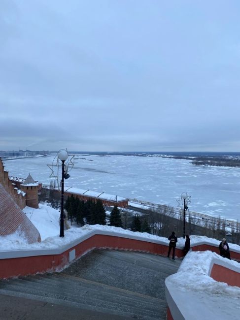 снежно и не снежно 
📍Чкаловская..