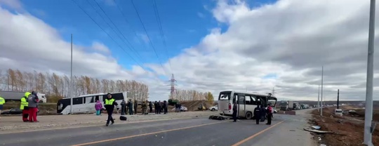 На трассе М7 под Мензелинском столкнулись два автобуса.  По предварительным данным, автобус «КамАЗ», в..