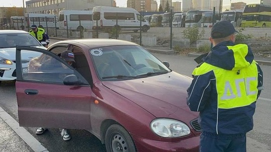 Полиция Екатеринбурга продолжает ловить нелегальных мигрантов.  В ходе рейда «Нелегал» в Железнодорожном..