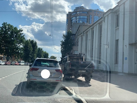 Наша подписчица встретила на дорогах Петербурга лихачку на BMW с буквой Z и описала портрет нынешней..