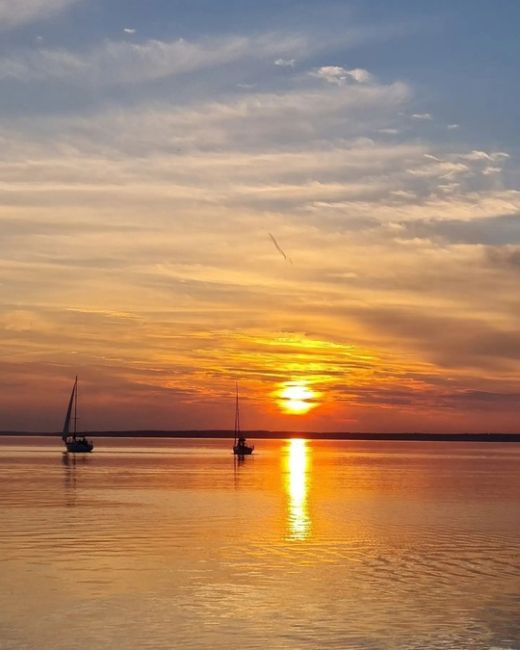 Закат на Горьковском море💙 
Фото: alena. foto...