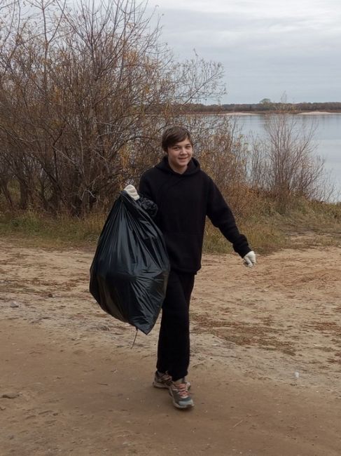 Волонтерская группа «Счастливый Нижний Новгород» завершила сезон субботников веселым праздником 
20..