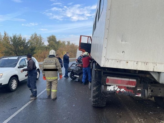 На трассе в Самарской области в ДТП с КАМАЗом погиб водитель легковушки  Смертельное ДТП произошло сегодня в..