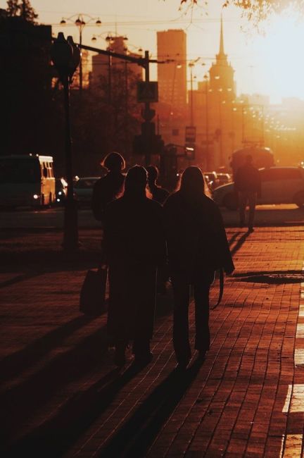 Екатеринбург в лучах вечернего солнышка🌆
Фото:..