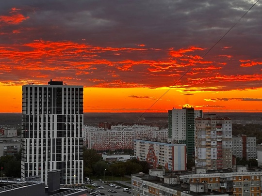 🗣Лучшим районом Нижнего Новгорода по мнению самих нижегородцев признан Автозаводский. 
Опрос провели в..