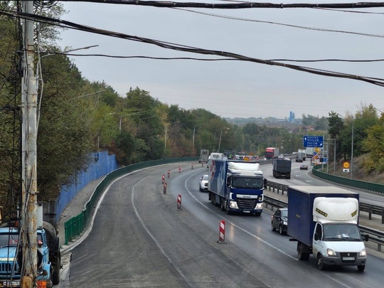 В Аксайском районе Ростовской области с 1056 по 1063 км автодороги М-4 «Дон»,  в прямом и обратном направлениях,..