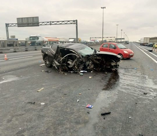 На петербуржца завели дело после ДТП, где погибла его беременная жена  Массовая авария произошла днём 2..