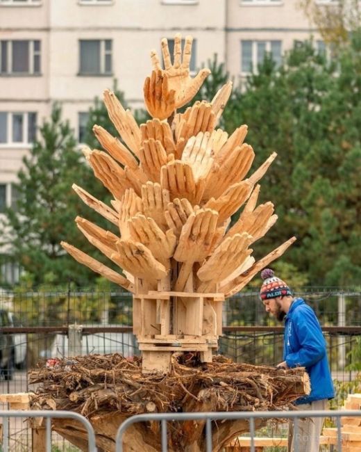 В Дзержинске прошел фестиваль художественной резьбы по дереву «КОРНИ». 
Резчики по дереву со всей страны..