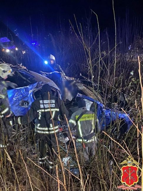 Жуткое ДТП произошло произошло в Подпорожском районе на 36 км автодороги «Лодейное Поле-Вытегра» 
..