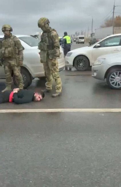 На въезде в Самару задержали мужчину с пистолетом  «Он размахивал оружием на дороге. Оно оказалось..