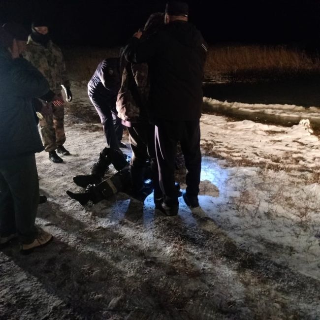 Уплыл и не вернулся  Тело пропавшего рыбака обнаружили на озере Чаны в Новосибирской области.  5 ноября..