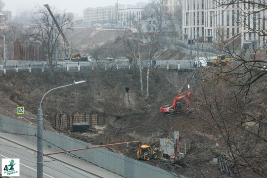 🏗🌳🚜  Что происходит в Почаинском овраге?  Из-за работ перекрыто автомобильное движение по Лыковой дамбе,..