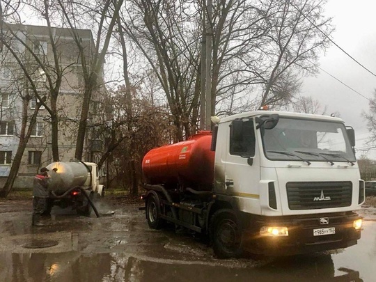 🗣️ Канавинский район сегодня подтопило  Работы по откачке воды ведутся на улицах Гордеевской, Генерала..