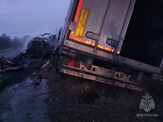 🗣️ В МЧС подтвердили гибель двух человек в аварии в Лысковском округе.  Сегодня днем на 508-м км трассы М7..