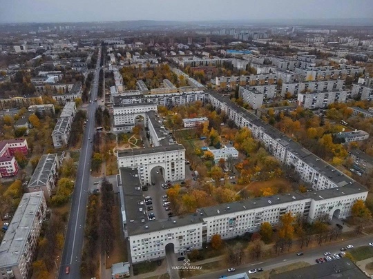 🏢 Бусыгинский дом на Автозаводе вошел в десятку самых длинных зданий в России  Дом занял четвертое место в..