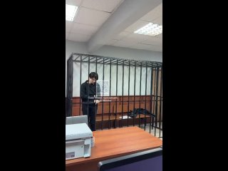 Русофобку, набросившуюся с пистолетом на рабочих в Некрасовке, отправили в СИЗО на 2 месяца  В Кузьминском..