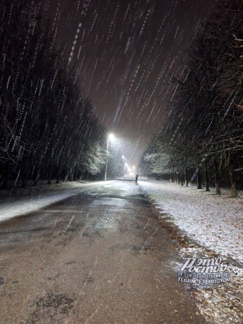 ❄😍 Снегопад в Кировской, в 60 км от Ростова. Ходит вокруг да..