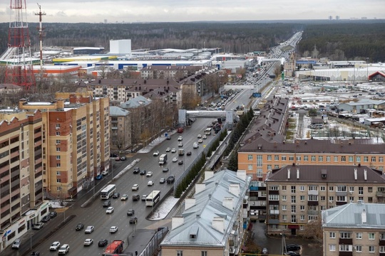 В начале декабря планируется открыть движение по обновленному Горьковскому шоссе. 
Новое шоссе станет..