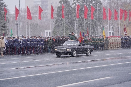 Нижегородские кадеты приняли участие в Параде Памяти в Самаре  Он проходит ежегодно 7 ноября в честь парада..