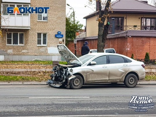 🔥Последствия лобового ДТП на Шолохова. Приора выгорела. Очевидцы говорят, что причиной аварии мог стать..