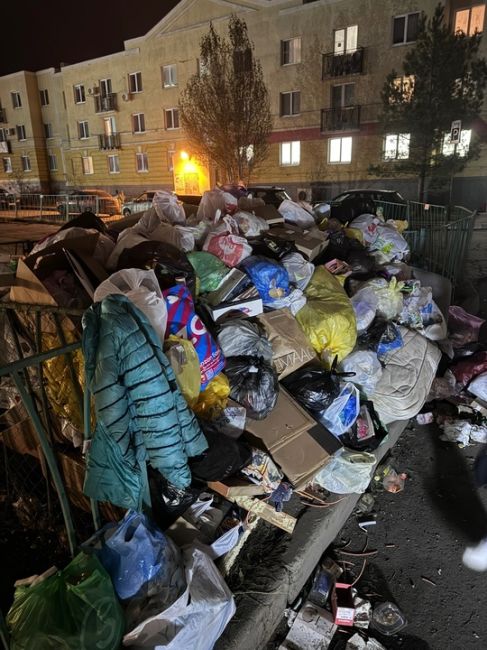 Горожане жалуются проблемы с вывозом мусора по адресу Крутые ключи..