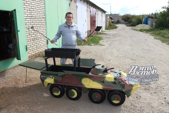 🔥 Подписчик паблика "Это Ростов!" своими руками собрал БТР-80 и встроил туда мангал. Как..