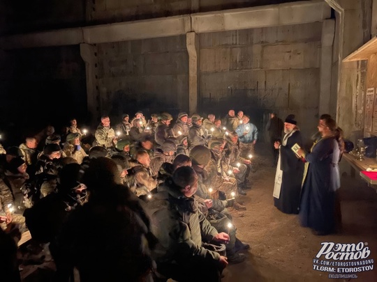 🙏Ночная молитва штурмовиков перед боем. В 4 утра они пошли в атаку..