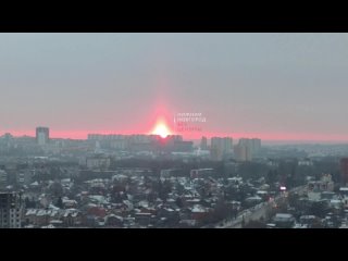 💙Алая свеча в небе - нижегородцы наблюдали рано утром морозное солнечное..