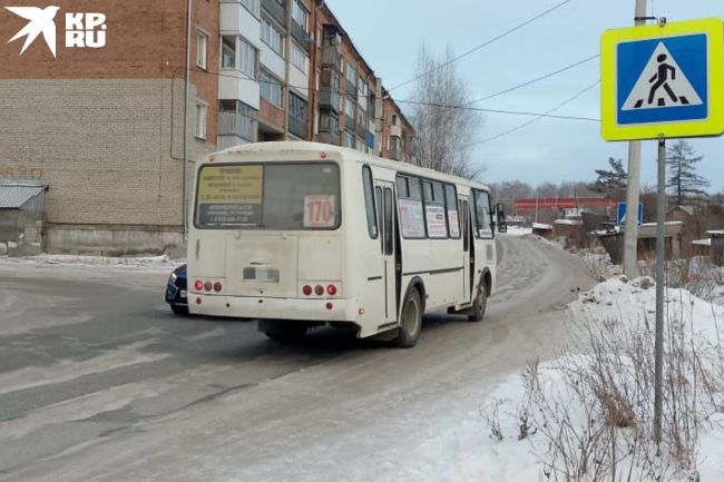 Под Новосибирском поселок Двуречье остался без единственного автобуса  Под Новосибирском жители поселка..