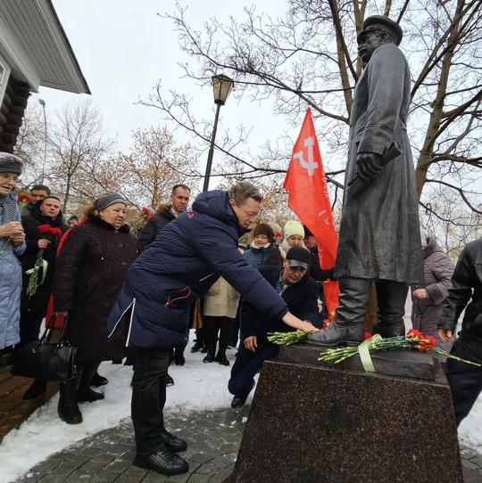 В Вологде открыли памятник Сталину: если раньше подобное было уделом ярых коммунистов и ностальгирующих по..