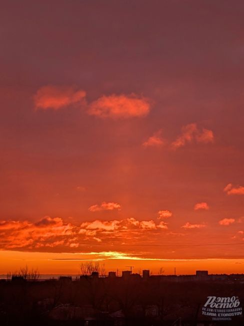 ☀️ Сегодняшний рассвет в Ростове  Фото: Иван..