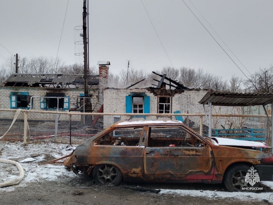 Мужчина поджёг дом из-за ссоры с женой.  Пожар произошёл накануне в хуторе Кружилинском (Шолоховский район)...