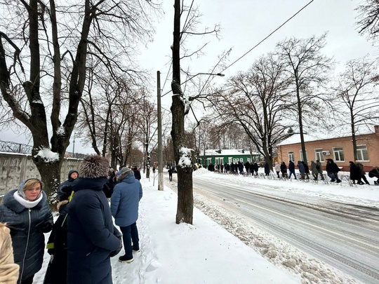 Москвичи протестуют против строительства автомобильного моста через..