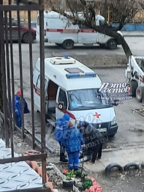 🚑 «Лежащего мужчину без признаков жизни нашли на Сельмаше. На улице было -2. Сколько он пролежал, неизвестно,..