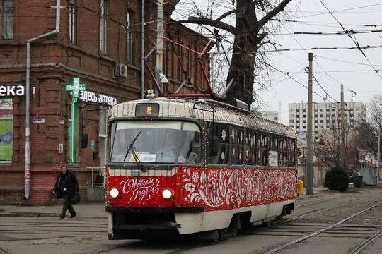 Новогодний транспорт КТТУ на улицах Краснодара 🎄🚃🚎  спасибо..