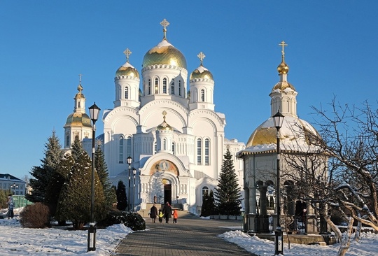 🗣️ Мороз и солнце в Дивеево  📸 Серафимо-Дивеевский женский..