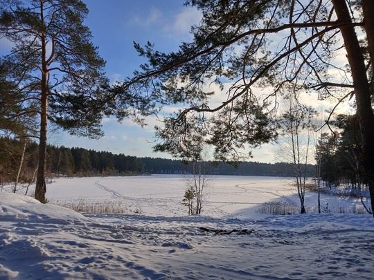 Озеро Родионово, Сосновский район.💙
 фото: Александр..