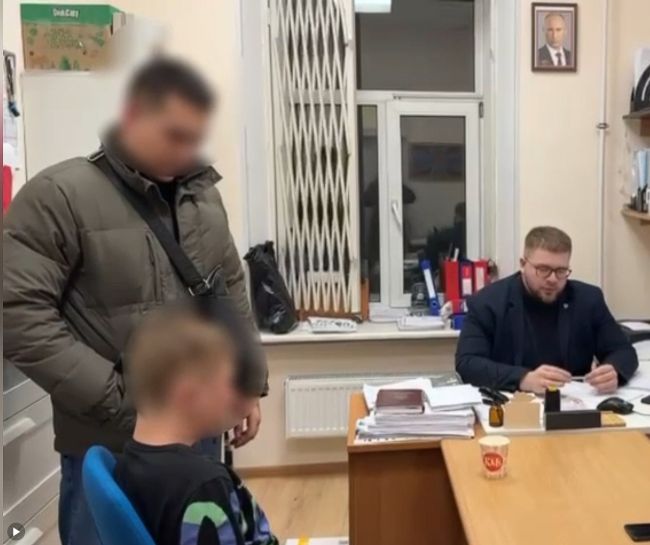 17-летний петербуржец зарезал отца в новогоднюю ночь  Новогодняя ночь на проспекте Культуры обернулась..