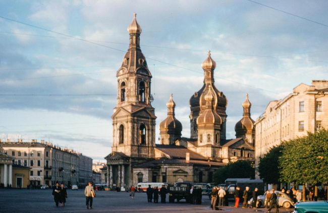 Петербургские градозащитники снова вбросили идею о восстановлении Спаса на Сенной. Об этом говорится в..