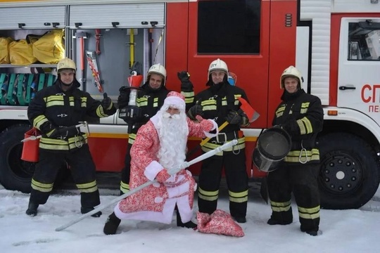 ♥️🙏 Спасибо героям новогодних дежурств: те, кто продолжает работать в праздники, заслуживают нашей..